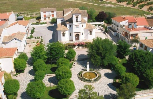 Arenas del Rey House | Contemporary Comforts in a 125-Year-Old Heritage House Surrounded by Nature