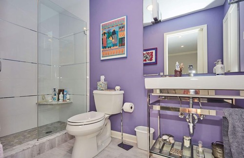 Norwalk Condo | Contemporary Condo close to town, metro north and beach