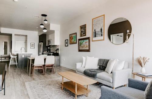 Highland House | Contemporary Cool Lifestyle Loft - Zuni Lofts