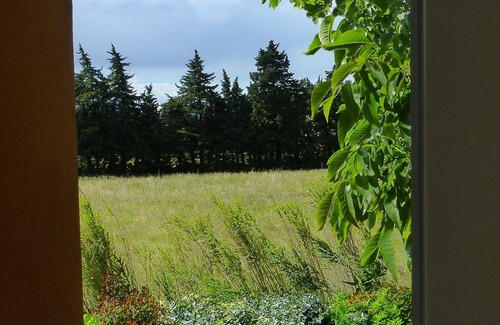 Cavaillon Cottage | Inviting Cottage Rental with Private Pool & Luberon Views