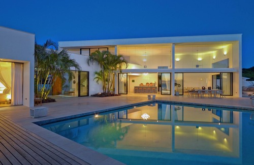 Weston Villa | Stylish 4-Bedroom Villa with Private Pool & Spectacular Views