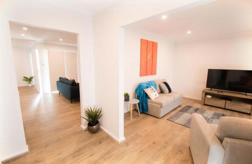 Seymour House | Modern Esprit Hotel with River Reserve Access - 10/10 Rating