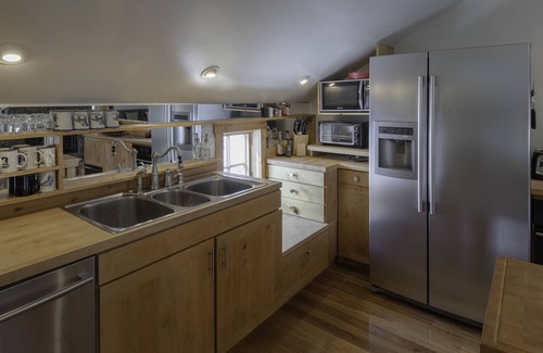 Bozeman House | Contemporary Flat in the historic Misco Mill Grain Elevator