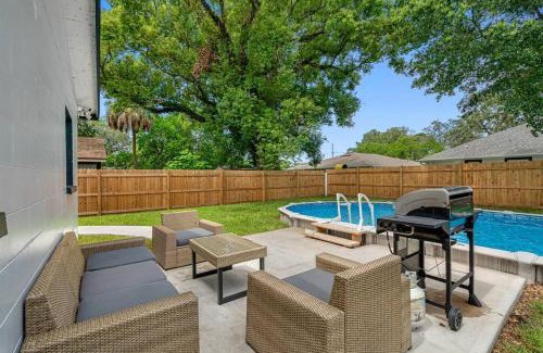 Sulphur Springs House | Modern Home with Heated Pool - Pet Friendly & Family Ready