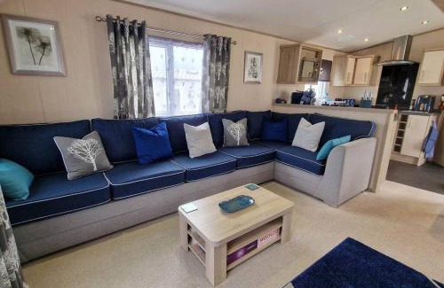 Barnstaple House | Modern Retreat at Tarka Holiday Park in Barnstaple