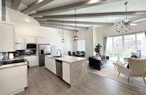 Biggs Field House | Modern Escape in El Paso with Pet-Friendly Amenities