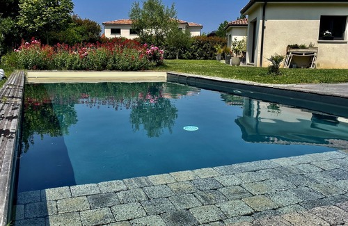 Beaupuy House | Stylish Retreat with Pool and Spa near Toulouse