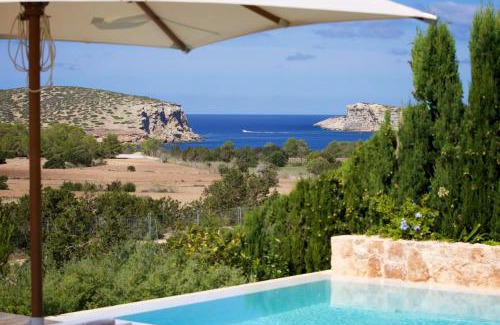 Cala Comte Villa | Modern Ibizan Villa Near Cala Conta Beach with Ocean Views