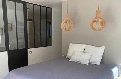 Ventabren Villa | Modern Provencal Villa with Pool near Aix en Provence