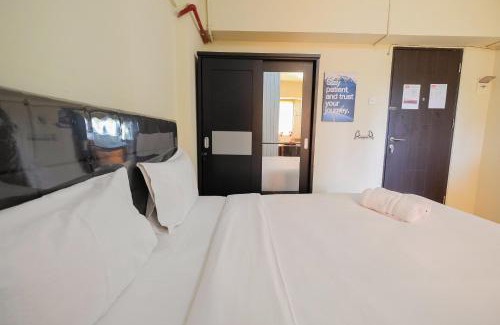 Kebagusan Apartment | Modern Studio Retreat at Kebagusan City Apartment