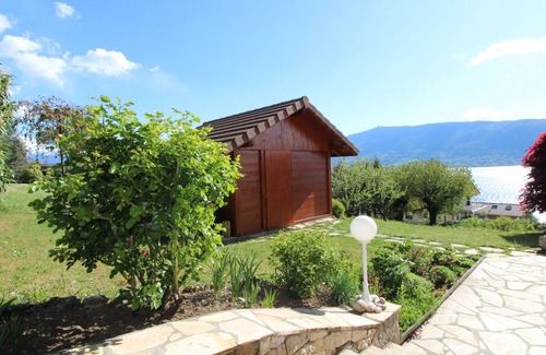 Veyrier-du-Lac House | Modern Villa with Breathtaking 180° Lake View & Spa