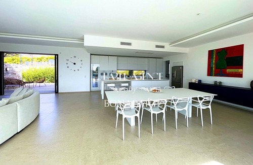 La Nartelle Villa | Contemporary villa near the beach with swimming pool and sea view - 5 suites