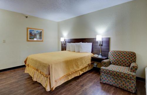 Hidden Valley Hotel | Budget-Friendly Family Stay at Continental Inn - Charlotte