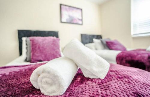 Pontlliw and Tircoed Apartment | Relax at The Twyn - Enjoy a TV in Every Bedroom!