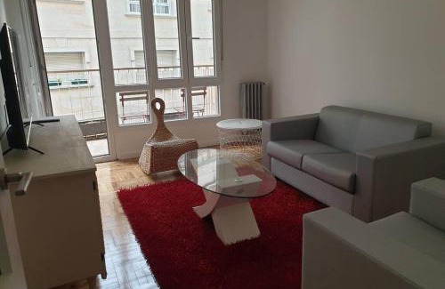 Monforte de Lemos Apartment | Experience Contrastes Ribeira Sacra: Family-Friendly Retreat