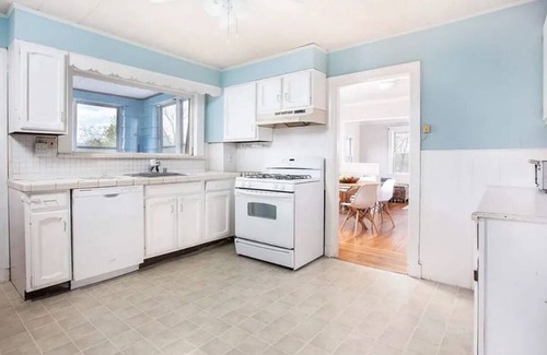 Somerville Apartment | Convenient 2-bedroom apartment with water views by Assembly Row in Somerville
