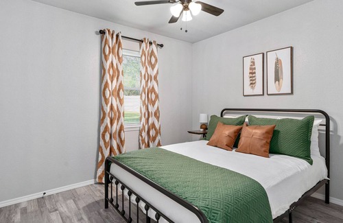 Alma House | Ideal 3-Bedroom Home in Alma - Rated Perfect by Guests