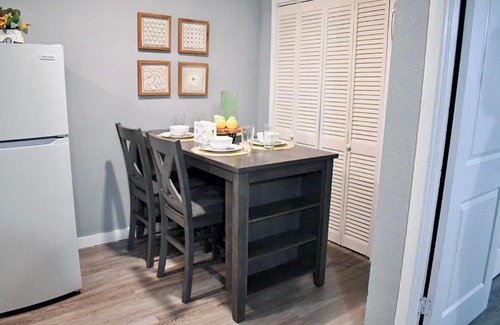 Park Place Apartment | Cozy Retreat Near Medical Center & Downtown Attractions
