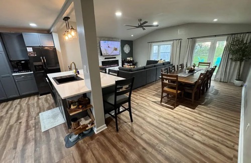 Indianapolis House | Convenient Comfort with Family-Friendly Amenities in Indy