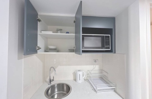 Chatswood Apartment | Convenient Comfy Studio Next to Chatswood Station