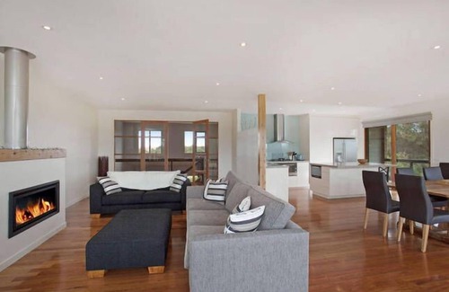 Fingal House | Ideal Retreat for Golfers and Hot Spring Lovers