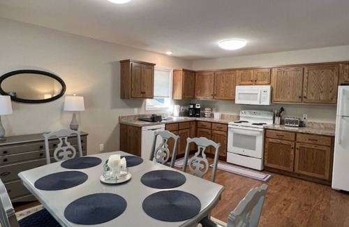 Farmville House | Convenient home close to downtown!