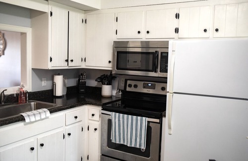 Lynchburg House | Convenient Getaway Just 4 Minutes from LU - Rated 9.8!