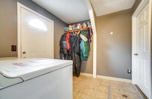 Kenai Apartment | Family-Friendly Kenai Apartment - 3 Miles to Beach & Fishing