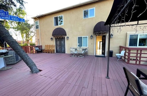 Montebello House | Prime LA Location: Spacious 7-Bedroom Home with Hot Tub