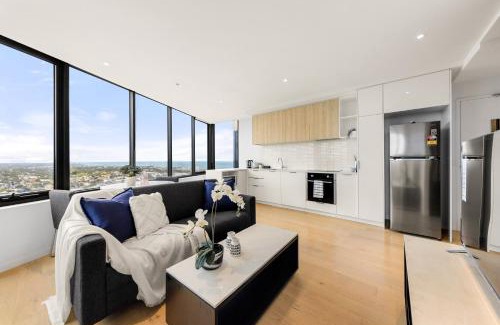 St Kilda Apartment | Prime Location 1-Bedroom Apartment in St Kilda, Rated 9.7