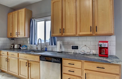 Meridian House | Prime Location Modern Farmhouse with Family-Friendly Amenities