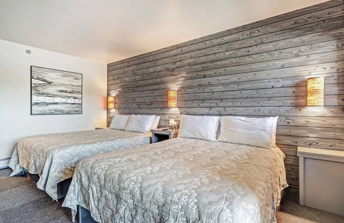 Angel Fire Hotel | Ideal Stay at Elk Horn Lodge 306 with Pool & Ocean View