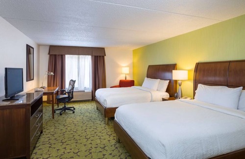 Hopelawn Hotel | Prime Location with Free Parking & Fitness Near Roosevelt Park