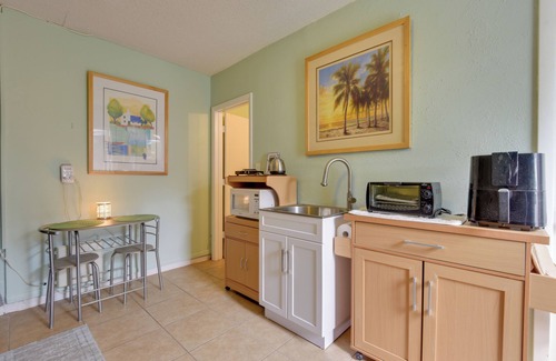Whitfield Apartment | Inviting Sarasota Studio with Oceanfront Views & Spa