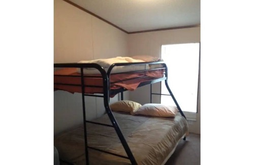 Start House | Safe & Secluded Retreat with Family-Friendly Amenities