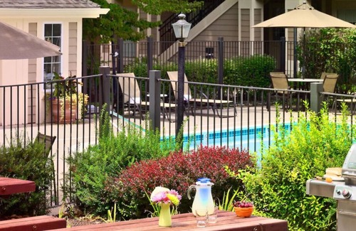 Somers Point House | Convenient Stay, Superb Location! w/ Pool, Pet-Friendly, Near Gibbs Avenue Beach