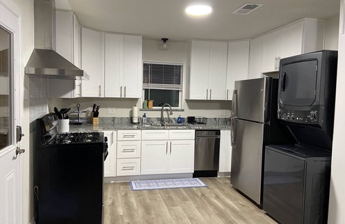 Muenster House | Convenient Stay with Family-Friendly Amenities & Top Ratings