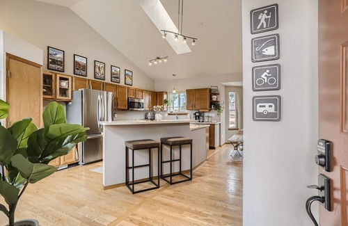 Ralston Valley House | Ideal Location Between Boulder & Denver with Family Amenities