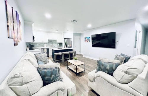 Metairie Apartment | Ideal Family Retreat: 6 Bed/6 Bath Near Downtown Attractions