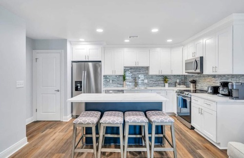 Metairie Apartment | Ideal Family Retreat: 6 Bed/6 Bath Near Downtown Attractions