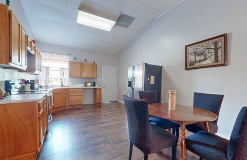 Ingleside House | Conveniently located rental with spacious rooms