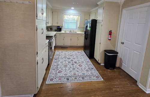 Pansey House | Conveniently near National Peanut festival fair grounds. Oct 31-Nov 9.
