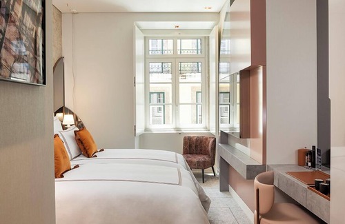 Baixa Hotel | Elegant Stay at Convent Square Lisbon, Rated 9.8/10