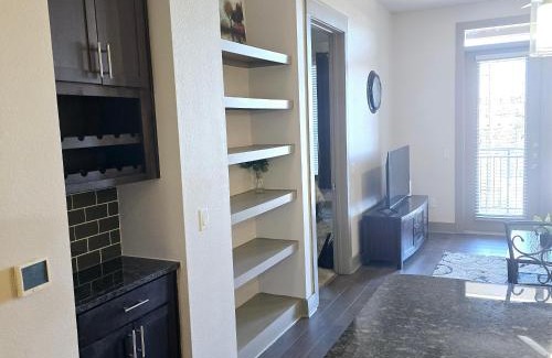 East Downtown Houston Apartment | Convention Center Downtown Escape