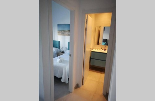 Tarifa Apartment | Explore Convento Beach: Family-Friendly Stay with Garage
