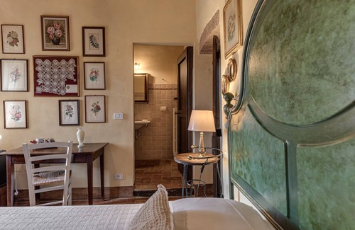 Piancastagnaio House | Exceptional Convento San Bartolomeo: Pool, Spa & Hot Tub