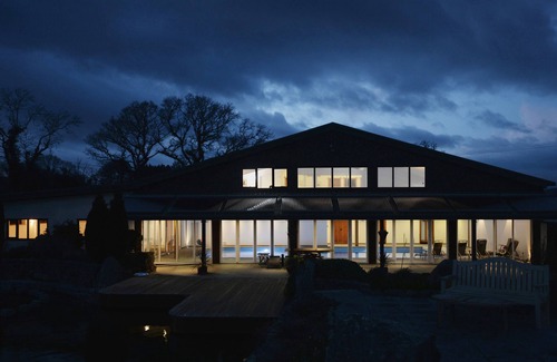 Heligan House | Exclusive Barn Retreat with Private Indoor Swimming Pool