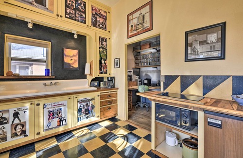 Del Norte Apartment | Unique Converted Concert Hall with Spa in Downtown Del Norte