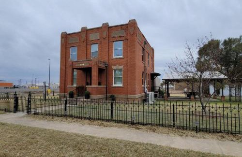 Memphis House | Converted Historic Jailhouse
