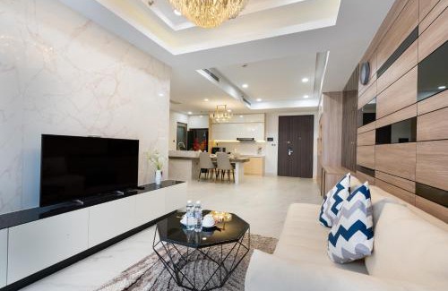 Phu My Hung Apartment | Exceptional Convinia The Peak Midtown with Pool & Breakfast